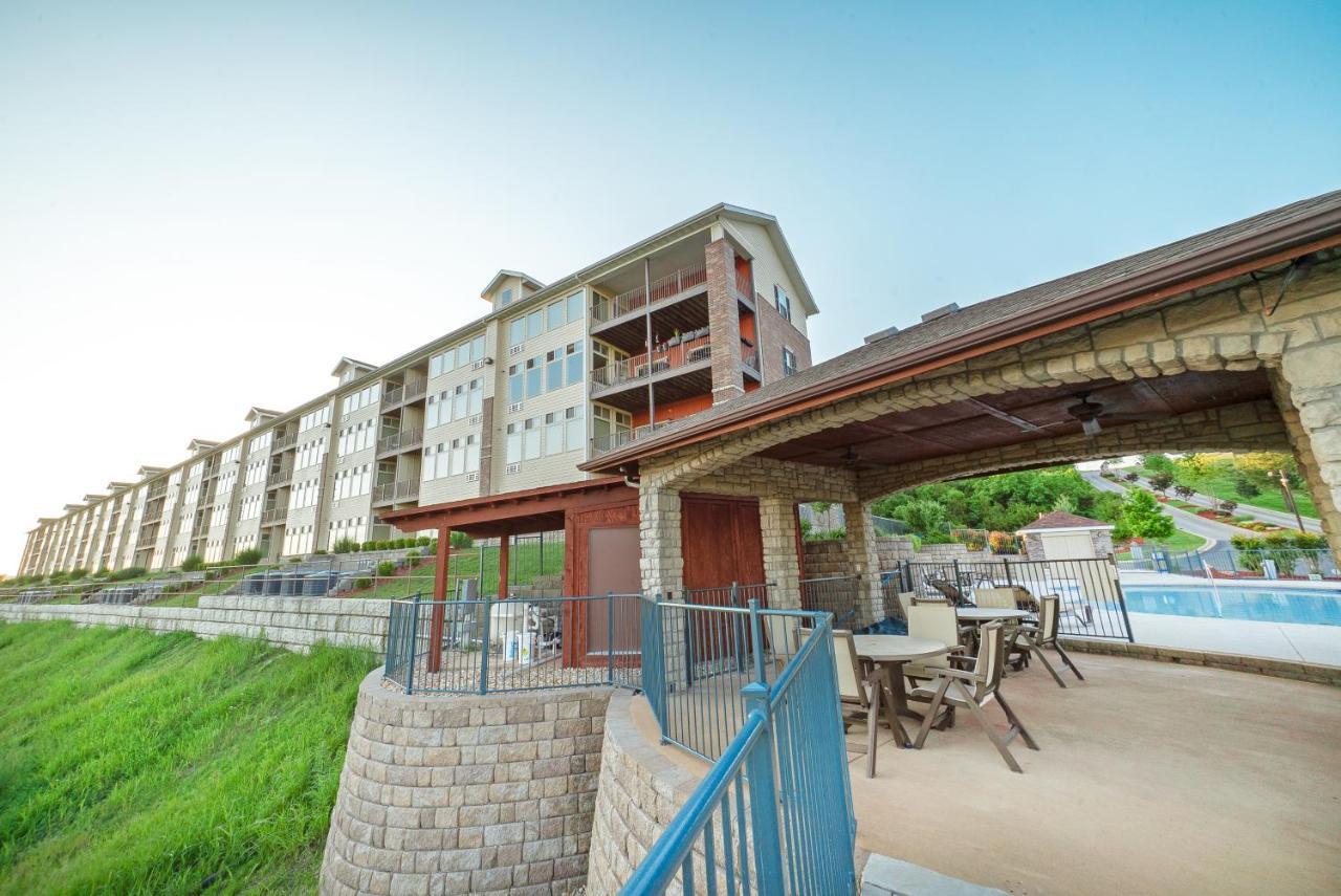 Majestic At Table Rock Hotel Бренсън Екстериор снимка
